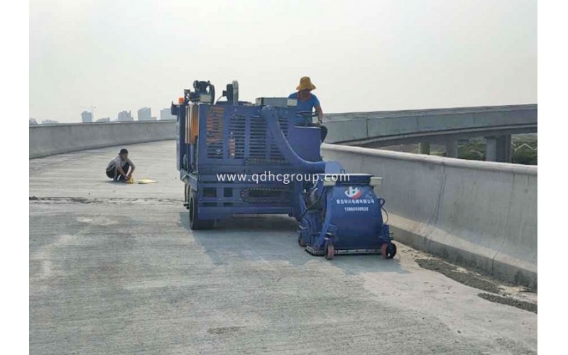 移動拋丸機(jī)在橋面施工時(shí)需要注意哪幾點(diǎn)問題？